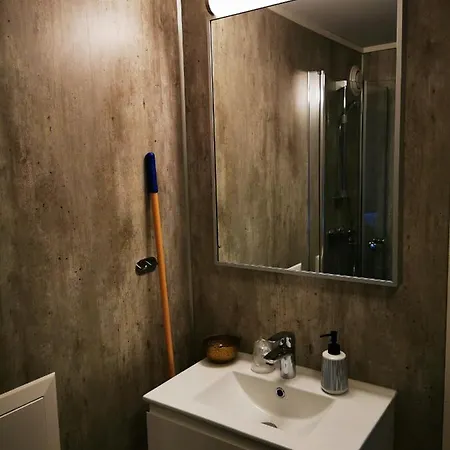 Henningsvaer Guesthouse ホテル ヘニングスヴァール