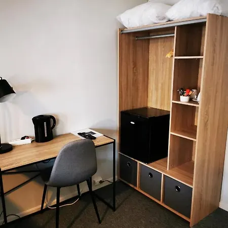 ホテル Henningsvaer Guesthouse 3*