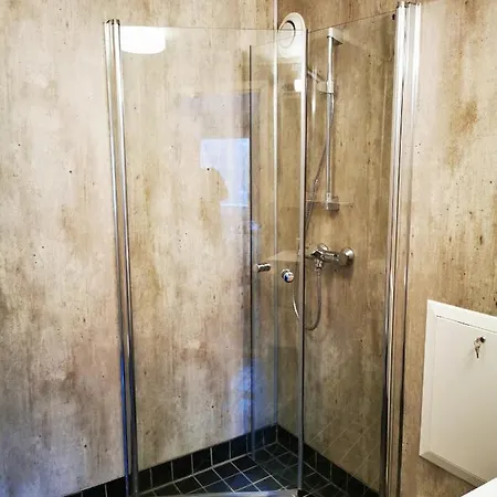 ホテル Henningsvaer Guesthouse