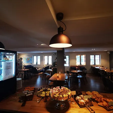 Henningsvaer Guesthouse 3*