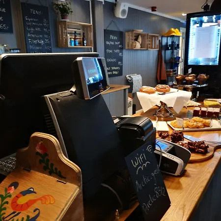 Hotell Henningsvaer Guesthouse