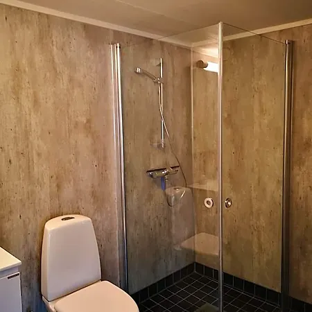 Henningsvaer Guesthouse ヘニングスヴァール