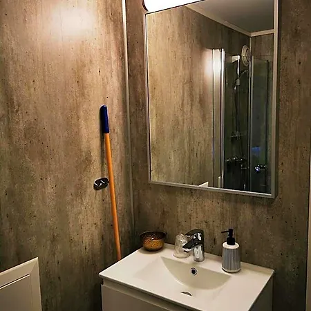 ホテル Henningsvaer Guesthouse