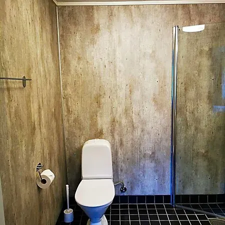 Henningsvaer Guesthouse ヘニングスヴァール