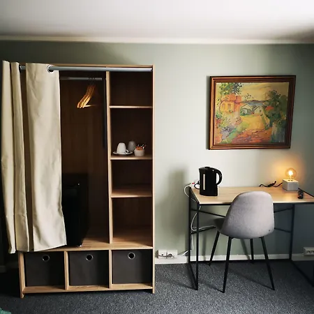 Hotel Henningsvaer Guesthouse 3*
