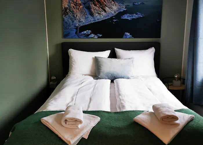 Henningsvaer Guesthouse فندق