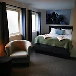 Henningsvaer Guesthouse