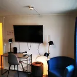 酒店 Henningsvaer Guesthouse 亨宁斯韦尔