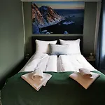 Henningsvaer Guesthouse 酒店