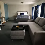 Henningsvaer Guesthouse 酒店 3*