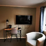 Henningsvaer Guesthouse 酒店 3*