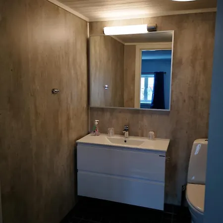 Henningsvaer Guesthouse ホテル ヘニングスヴァール